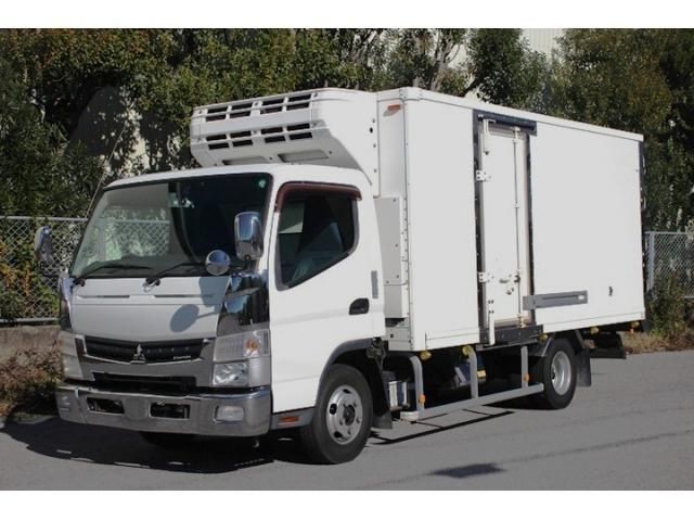 2015 Mitsubishi Canter T