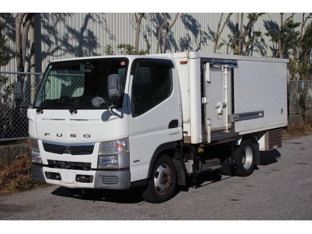 2017 Mitsubishi Canter T