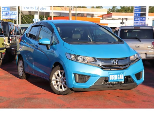 2013 Honda FIT HV