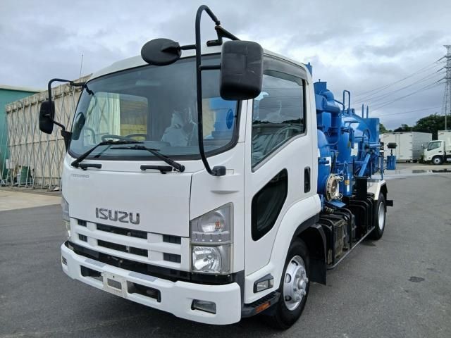 Isuzu Forward