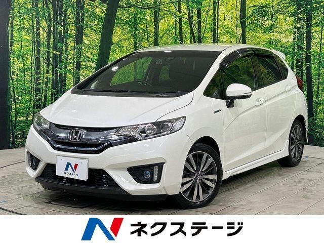 2014 Honda FIT HV