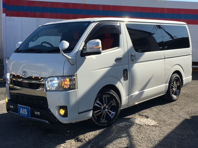 2020 Toyota Hiace V