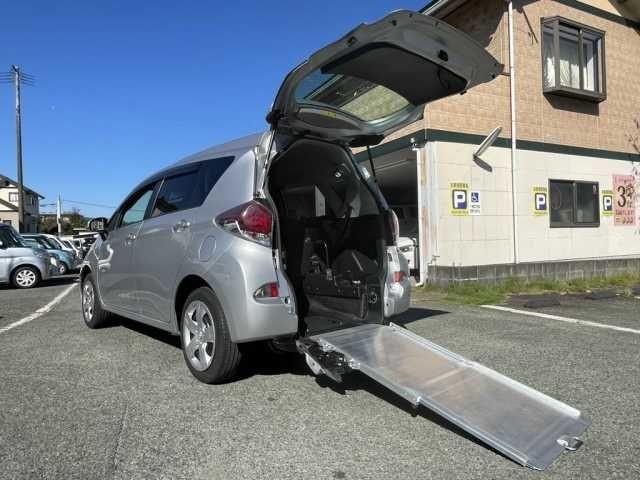 2015 Toyota Ractis