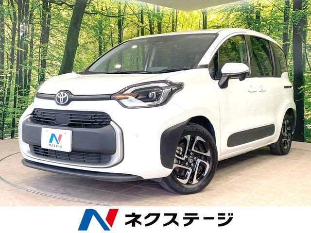Toyota Sienta HV
