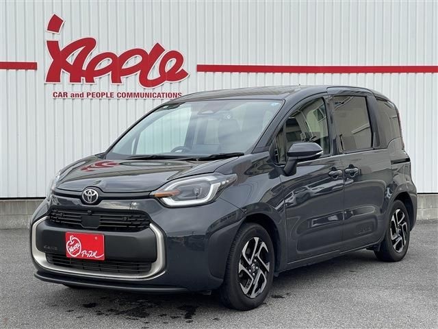 Toyota Sienta HV