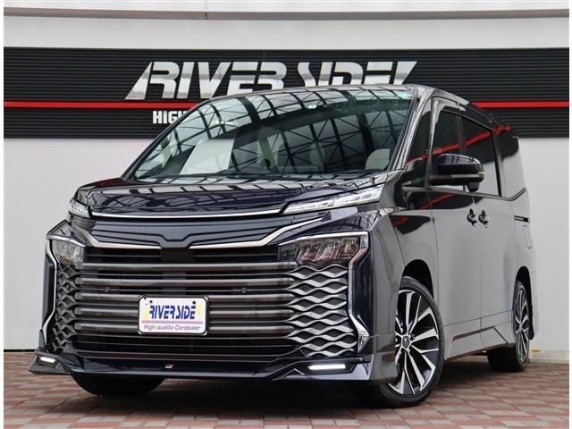 2022 Toyota Voxy
