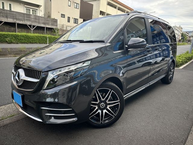 Mercedes-Benz V220D