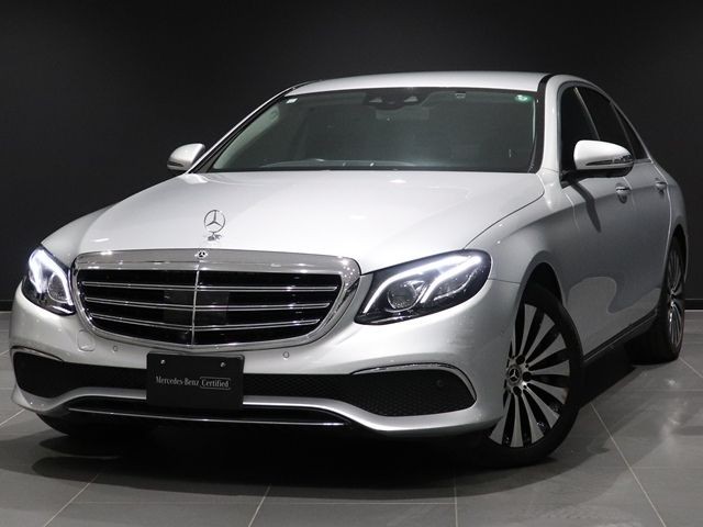 Mercedes-Benz E400