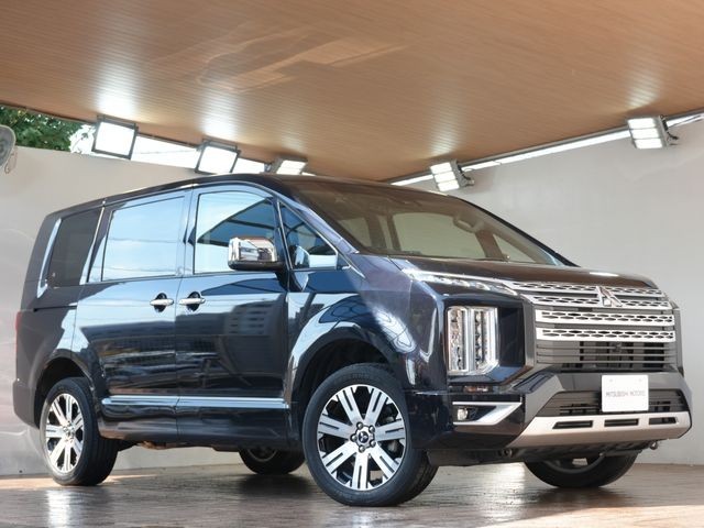 2022 Mitsubishi Delica D5