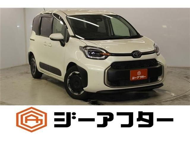 Toyota Sienta HV