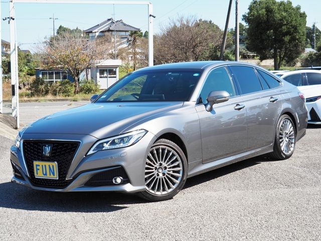 2021 Toyota Crown HV