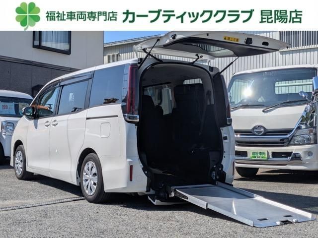 2020 Toyota Noah