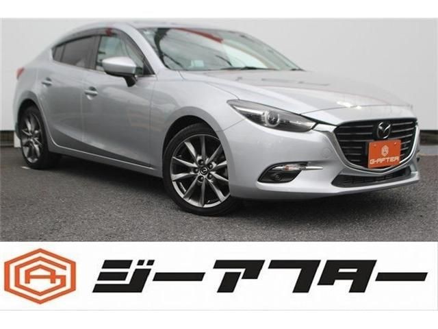 2016 Mazda Axela