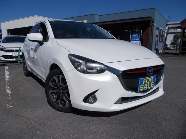 2015 Mazda Demio