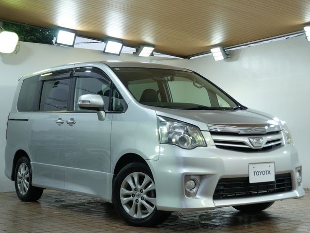 2011 Toyota Noah