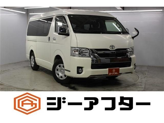 Toyota Hiace V