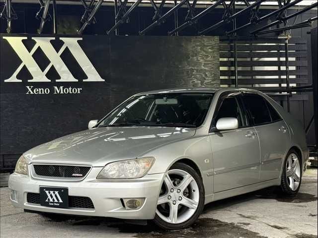 2004 Toyota Altezza