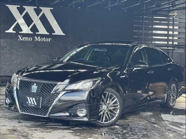 2015 Toyota Crown HV