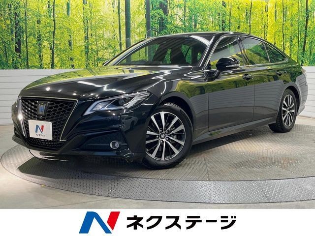 2020 Toyota Crown HV