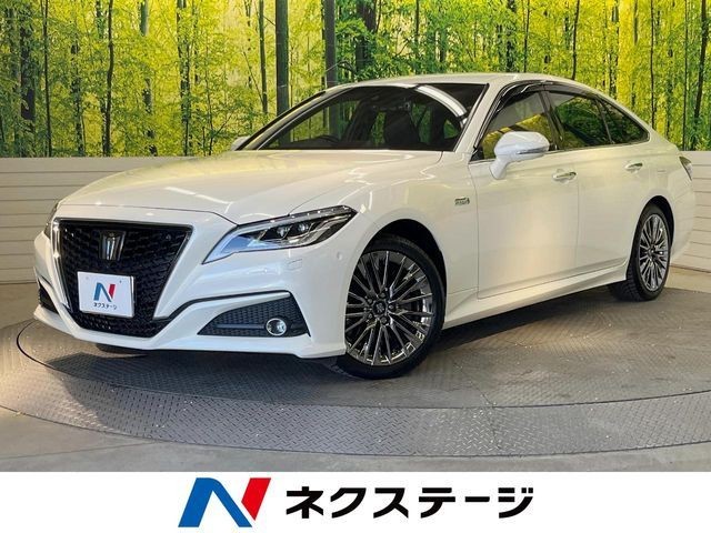 2019 Toyota Crown HV