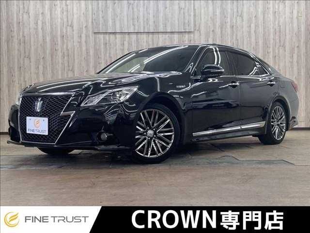 2013 Toyota Crown HV