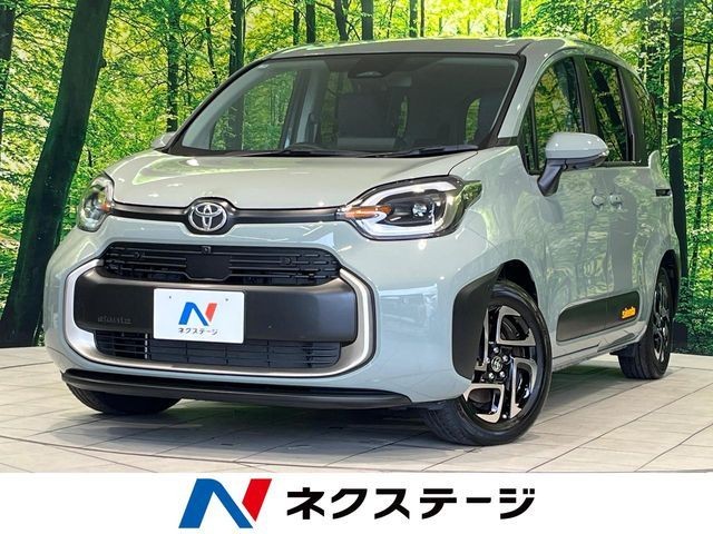 Toyota Sienta HV