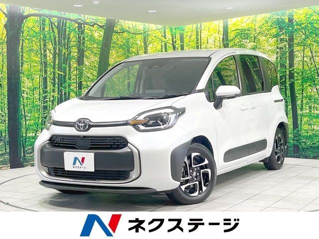 Toyota Sienta HV