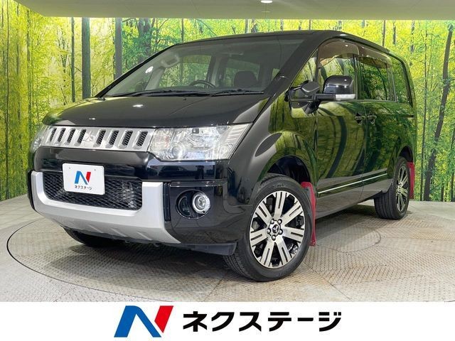 2015 Mitsubishi Delica D5