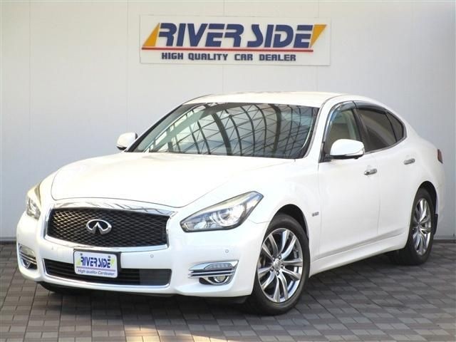 2015 Nissan Fuga HV