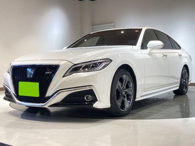 2020 Toyota Crown HV