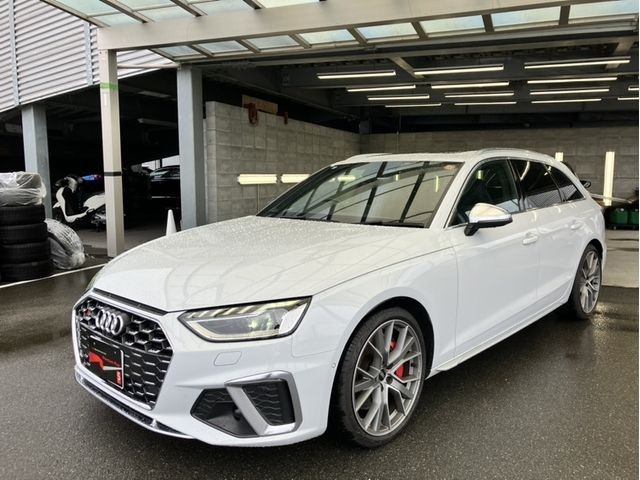 Audi S4
