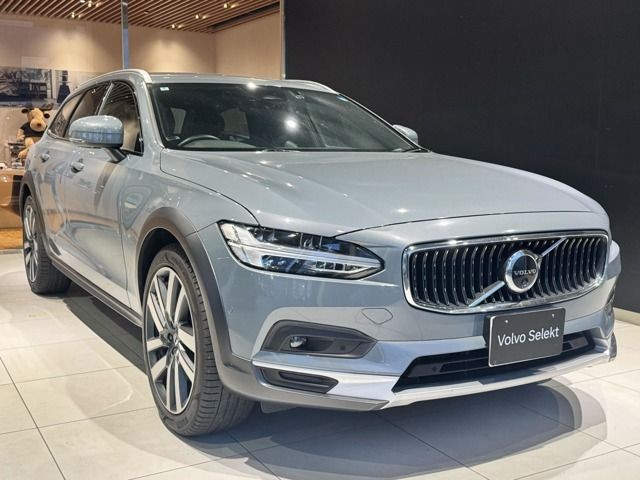 Volvo V90