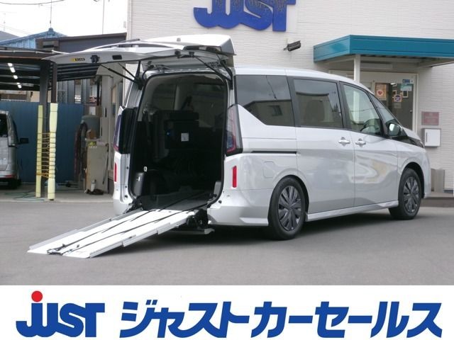 2023 Nissan Serena