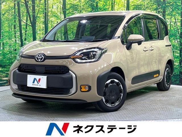 Toyota Sienta HV