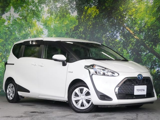 2019 Toyota Sienta HV