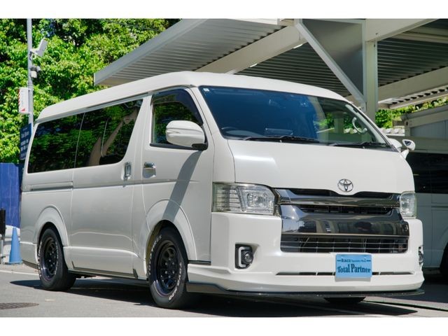 Toyota Hiace V
