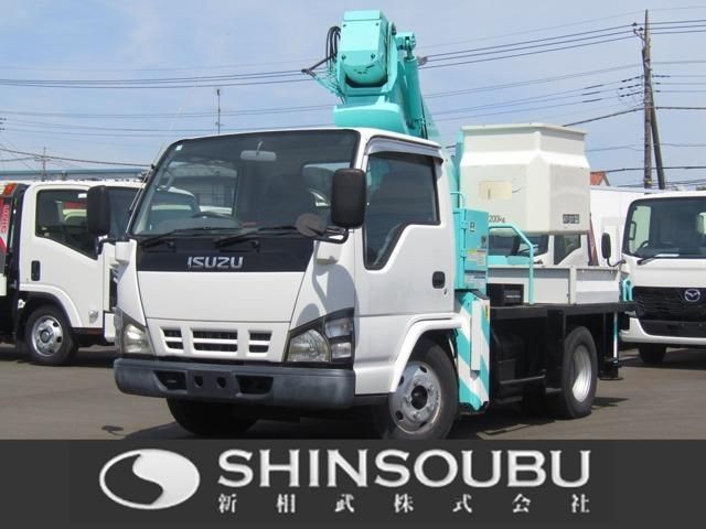 Isuzu ELF