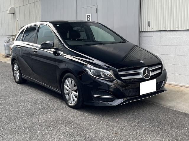 Mercedes-Benz B180