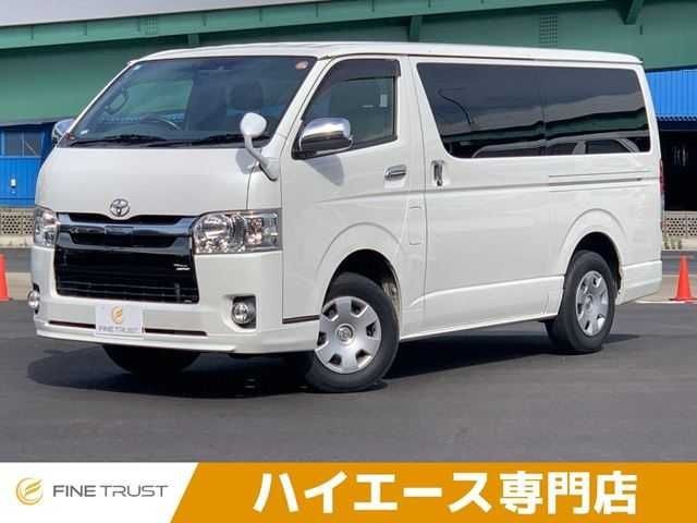 Toyota Hiace V