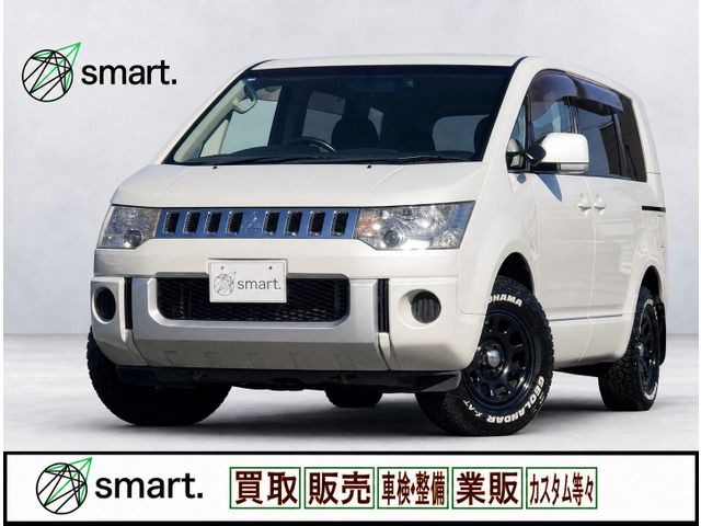 2012 Mitsubishi Delica D5