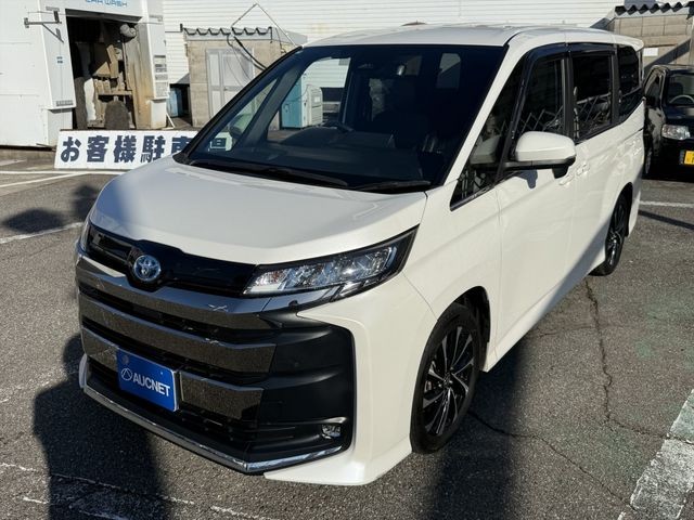 Toyota Noah HV