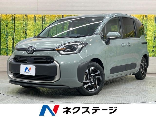 Toyota Sienta HV