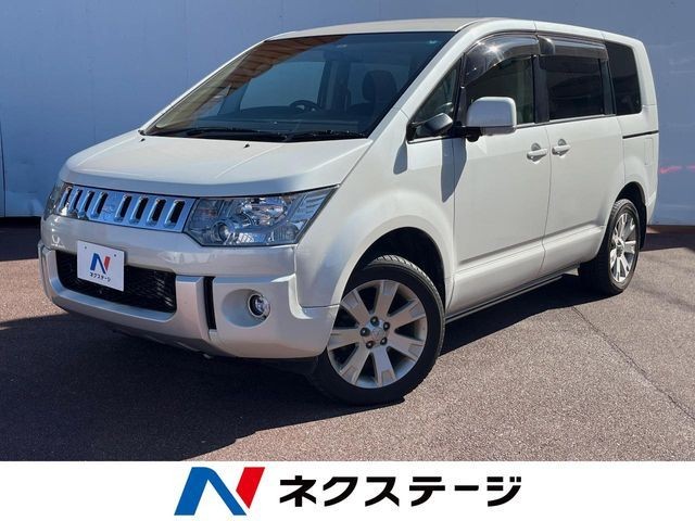 2015 Mitsubishi Delica D5