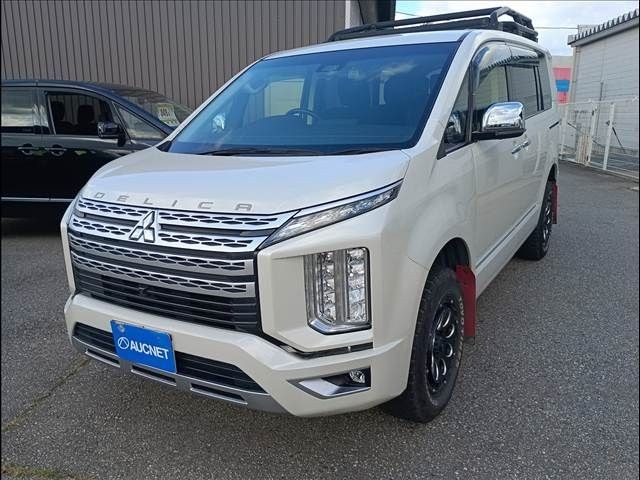 2019 Mitsubishi Delica D5