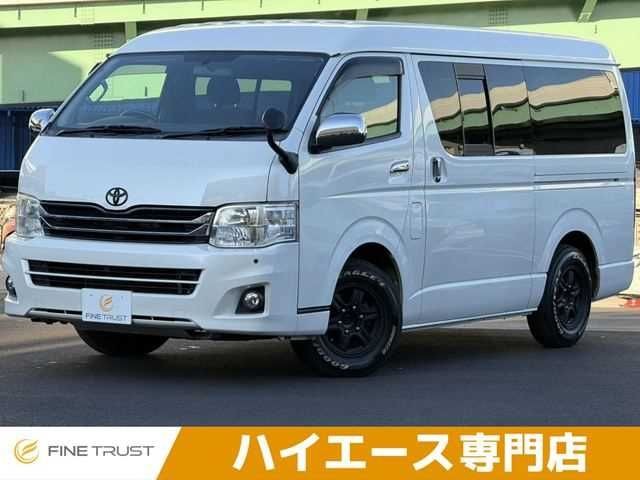Toyota Hiace V