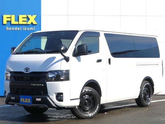 2022 Toyota Hiace V