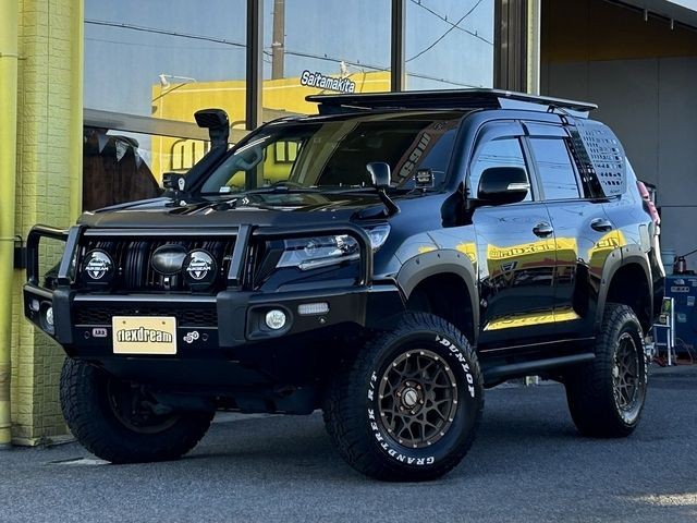 2022 Toyota Land Cruiser Prado