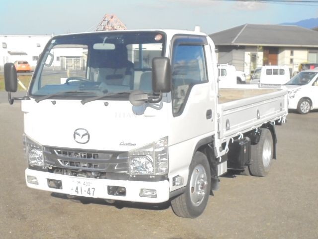 Mazda Titan