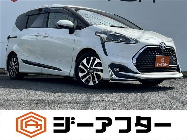 2021 Toyota Sienta HV