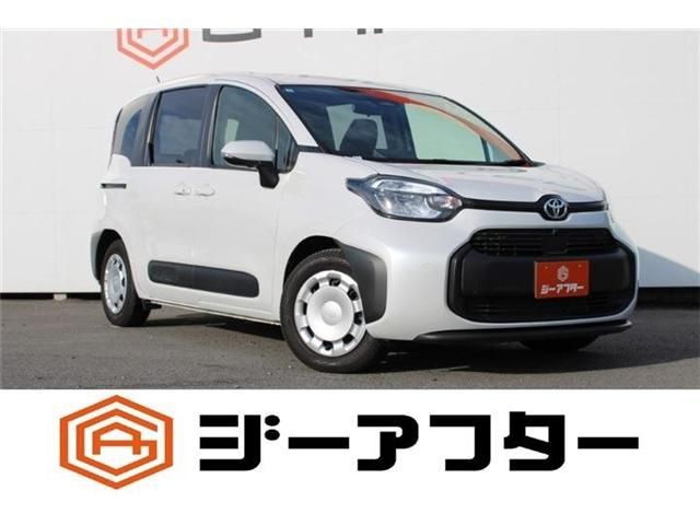 Toyota Sienta HV